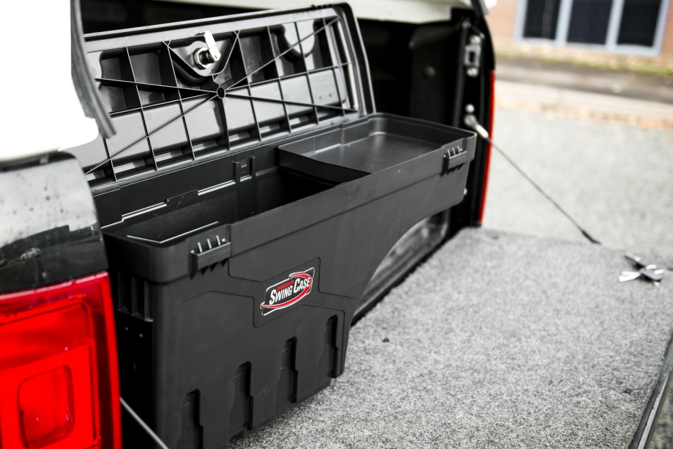 UnderCover_Swingcase_Fiat_Ford_Isuzu_Mazda_Mitsubishi_Nissan_Renault_Toyota_VW_5-jpg Baule per cassone "SwingCase"