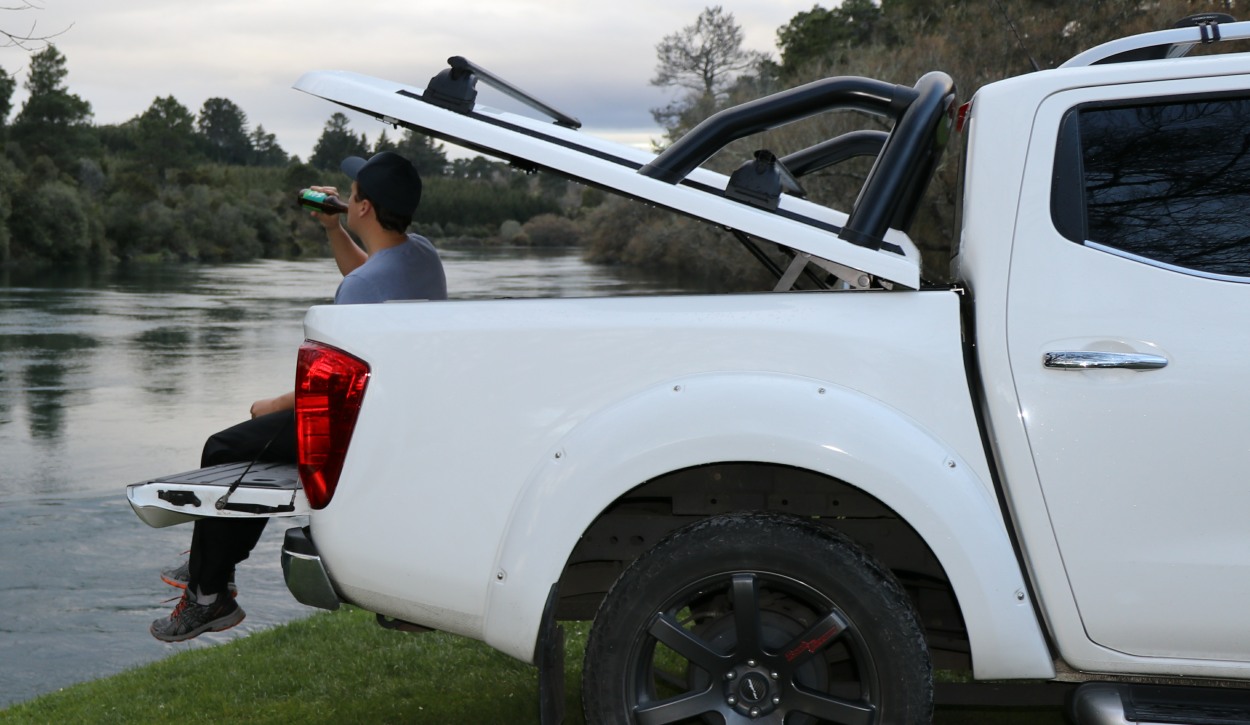 ARB-Europe_Sport-Lid_Kunststoff-Abdeckung_Nissan-Navara Kunststoff-Laderaumabdeckung «ARB Sportlid »