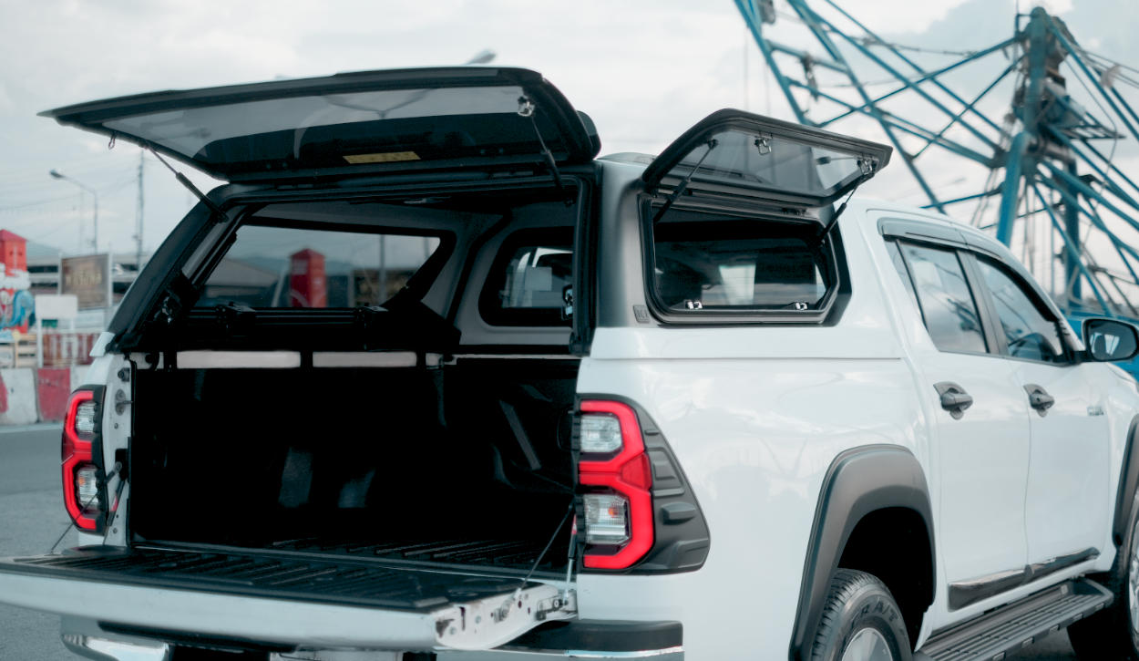 Hardtop Venture per Toyota Hilux DC dal 2016 Hardtop Venture per Toyota Hilux DC dal 2016