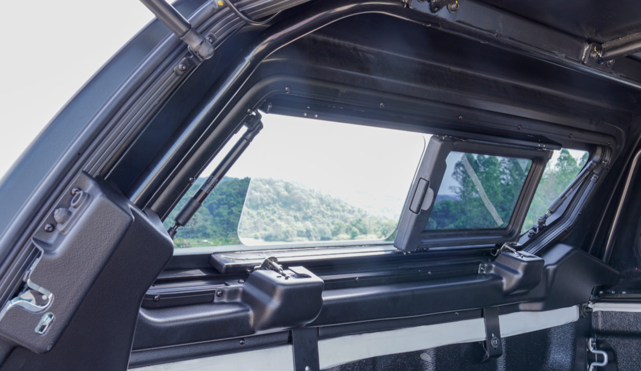 Hardtop Venture für VW Amarok 2023 (Alle Modelle) Hardtop Venture für VW Amarok 2023 (Alle Modelle)