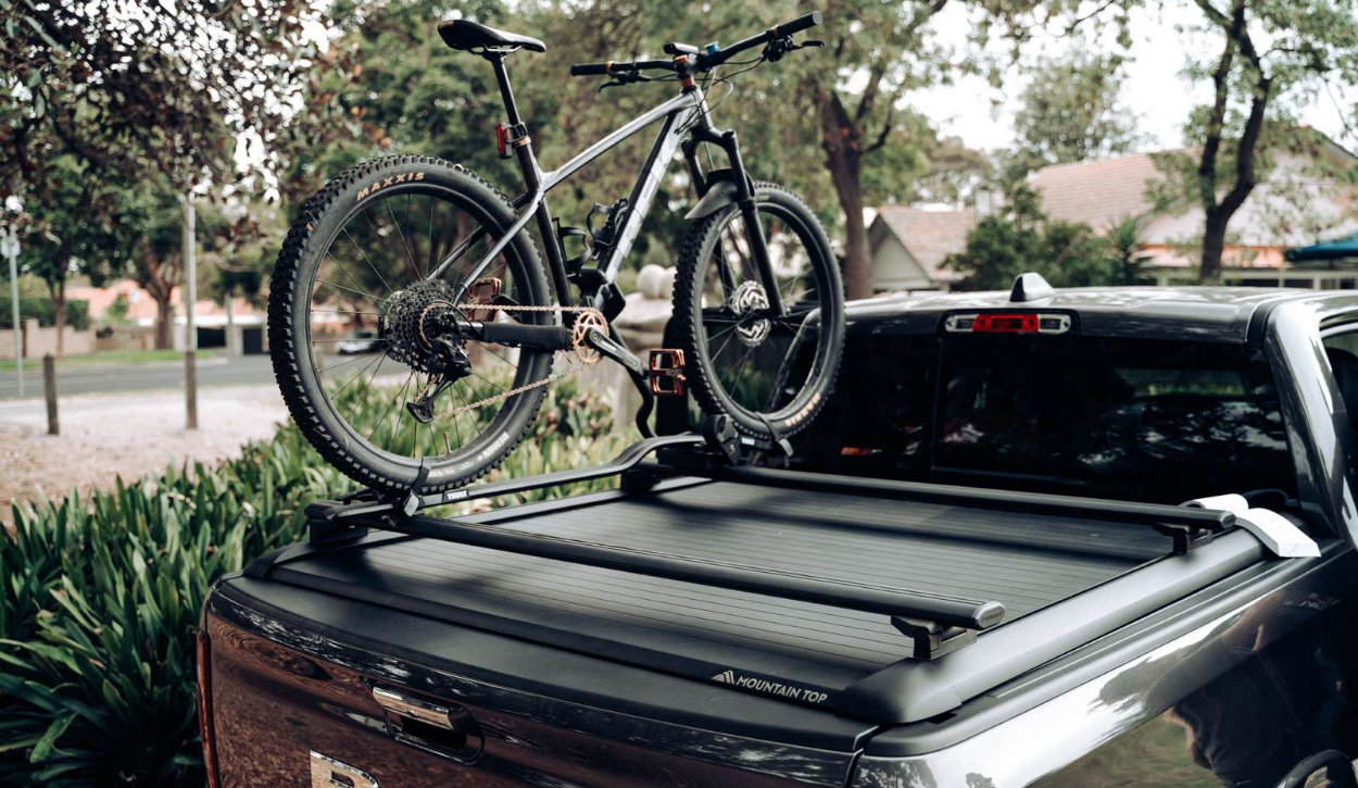 Barre porta-pacchi universali FLEX di Mountain Top